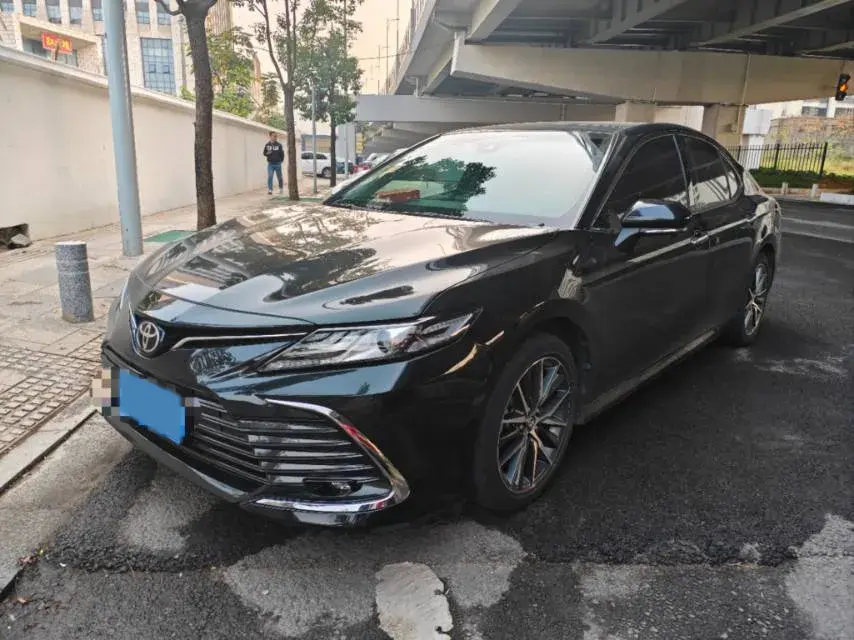 2021 Toyota Camry 2.5L 209HP L4 8AT