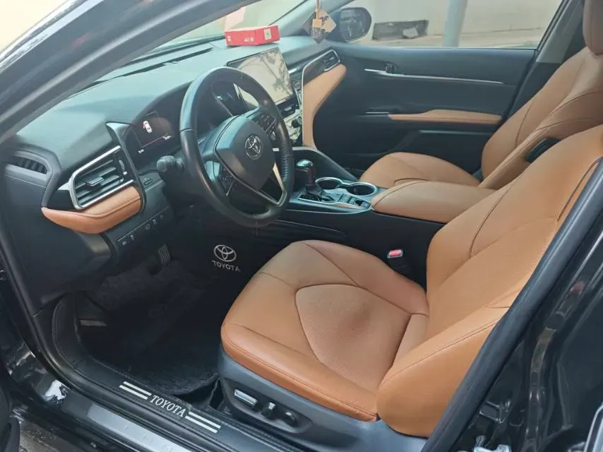 2021 Toyota Camry 2.5L 209HP L4 8AT,autocango,china used car exporter,china ev exporter,chinese used car exporter,chinese used ev exporter