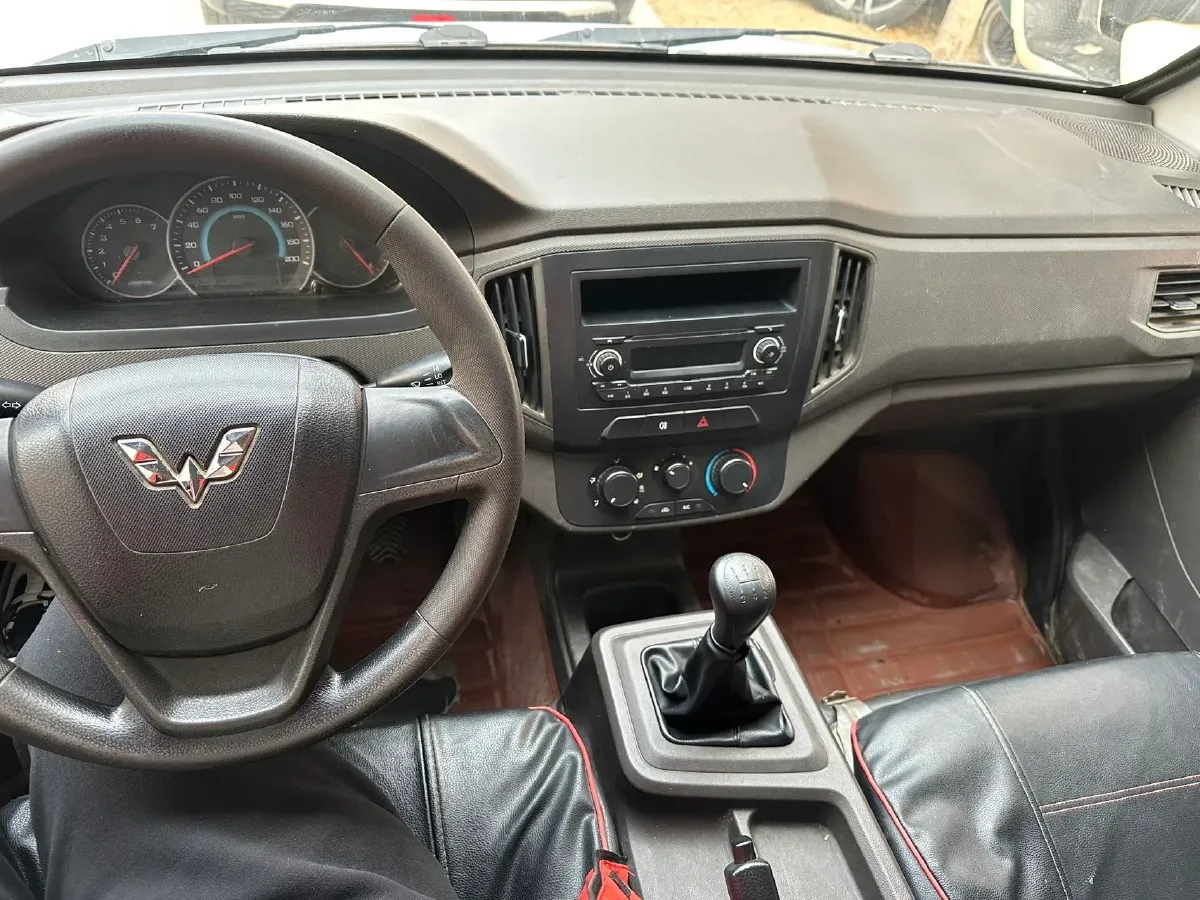 2020 WuLing RongGuang New Truck Special 1.8L 125HP L4 5MT,autocango,china used car exporter,china ev exporter,chinese used car exporter,chinese used ev exporter