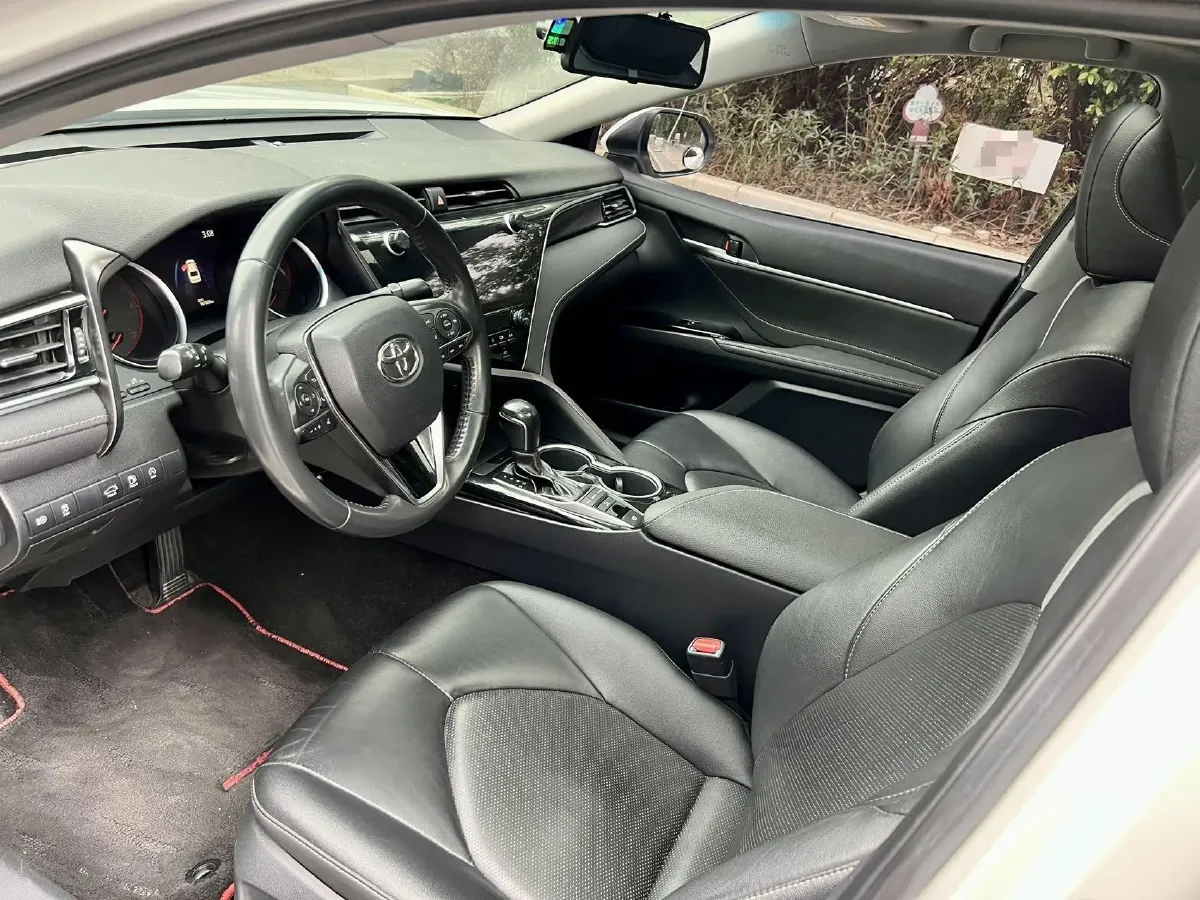 2019 Toyota Camry 2.5L 209HP L4 8AT,autocango,china used car exporter,china ev exporter,chinese used car exporter,chinese used ev exporter