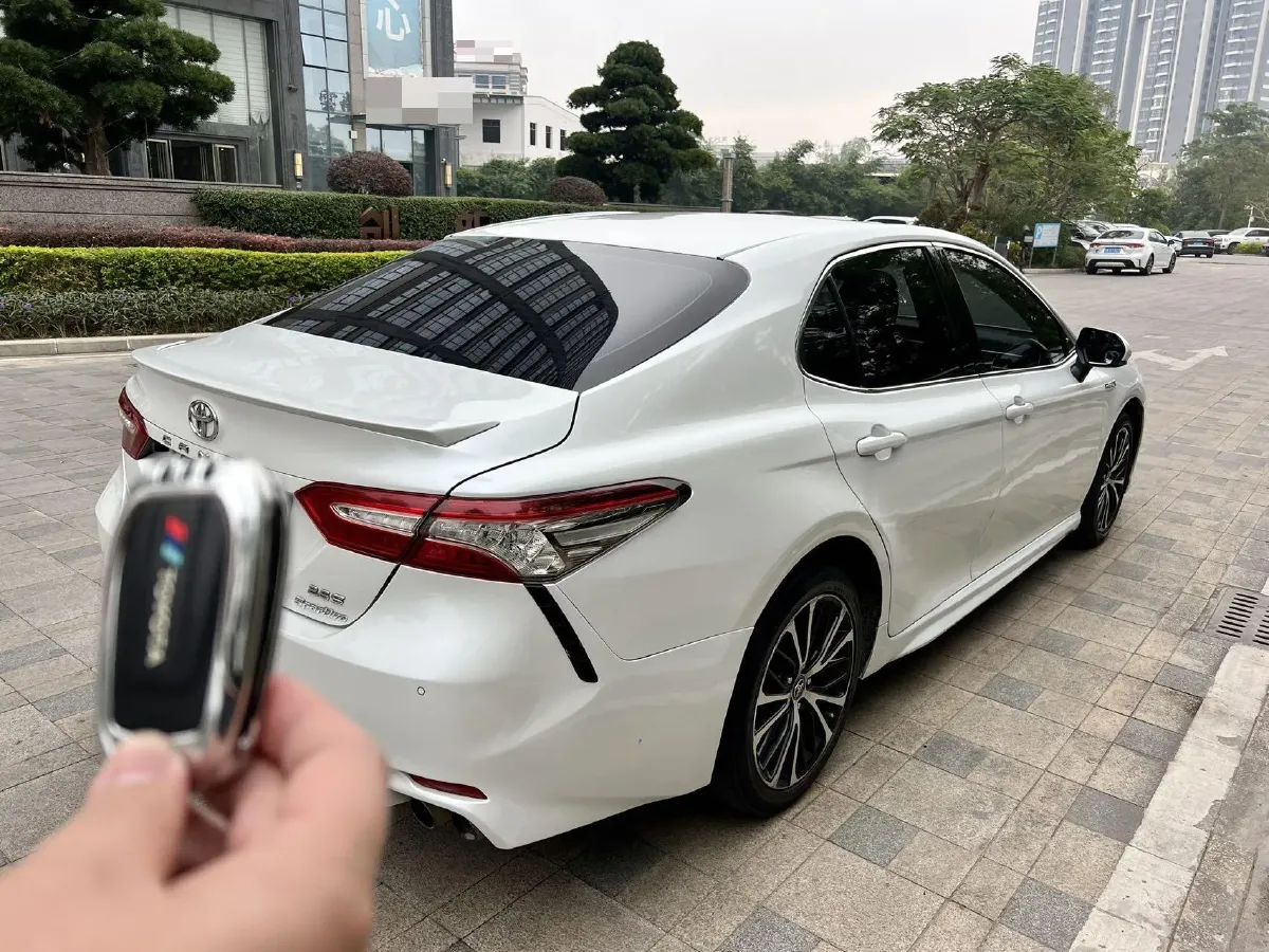 2019 Toyota Camry 2.5L 209HP L4 8AT,autocango,china used car exporter,china ev exporter,chinese used car exporter,chinese used ev exporter