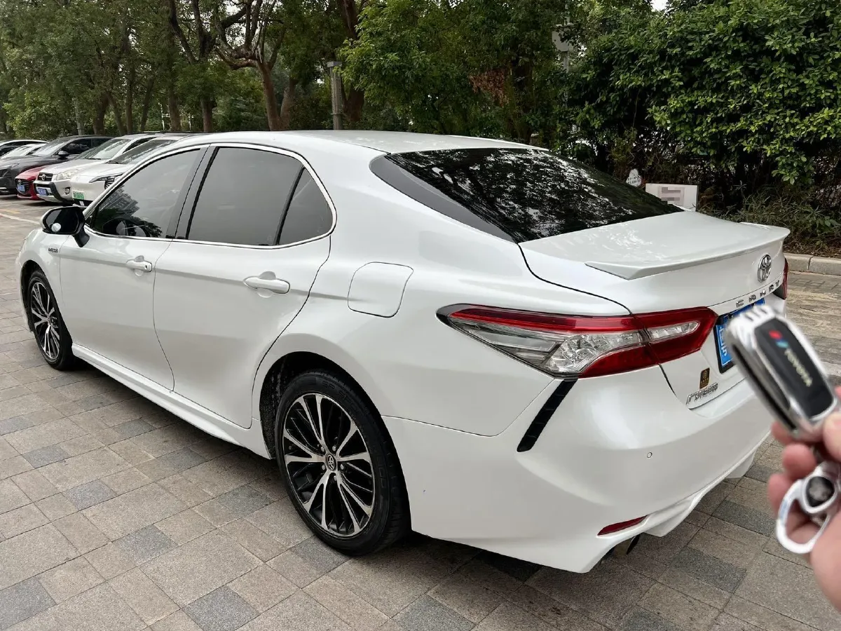 2019 Toyota Camry 2.5L 209HP L4 8AT,autocango,china used car exporter,china ev exporter,chinese used car exporter,chinese used ev exporter