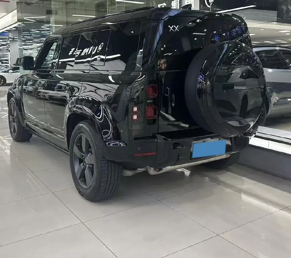 2024 Land Rover Defender 3.0T 400HP L6 8AT,autocango,china used car exporter,china ev exporter,chinese used car exporter,chinese used ev exporter