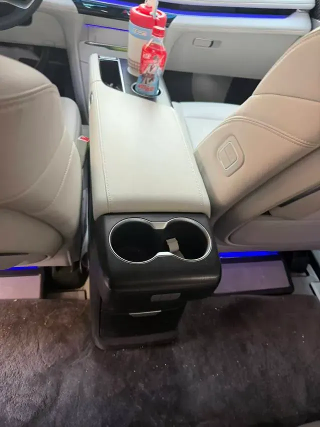 2024 Buick GL8 1.5T 180HP L4 2DHT PHEV 24.4KWH,autocango,china used car exporter,china ev exporter,chinese used car exporter,chinese used ev exporter
