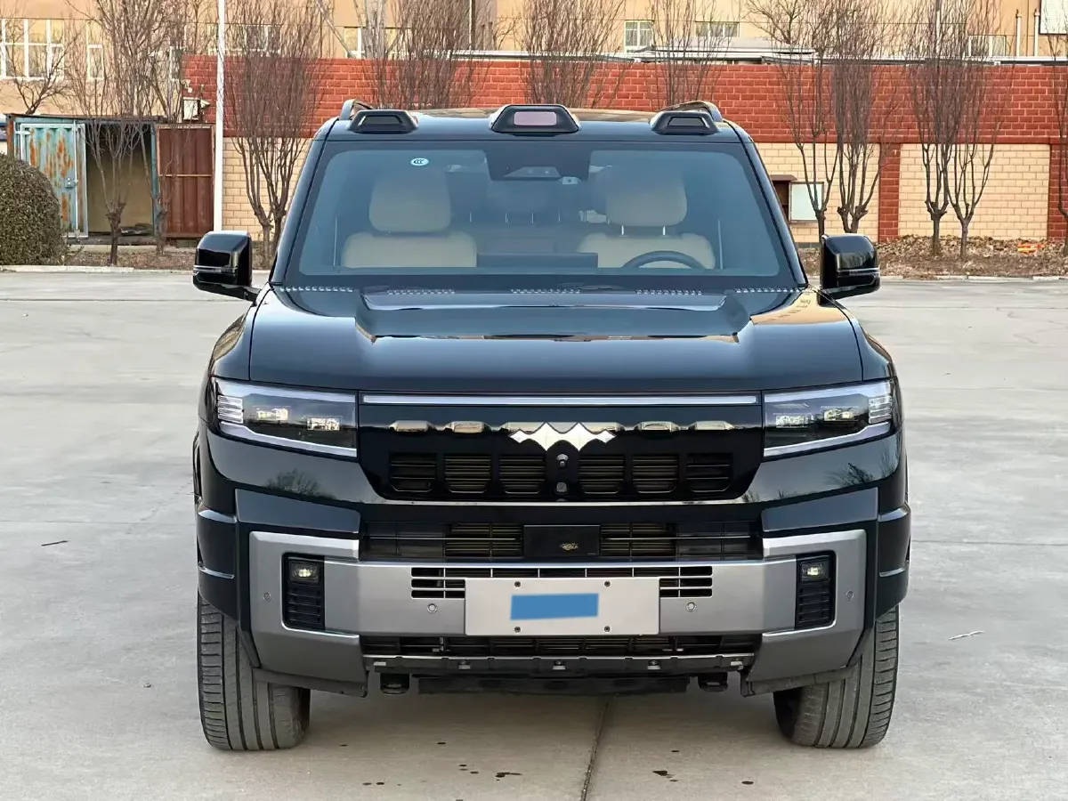 2025 FangChengBao Bao 8 2.0T 245HP L4 E-CVT PHEV 36.8KWH,autocango,china used car exporter,china ev exporter,chinese used car exporter,chinese used ev exporter