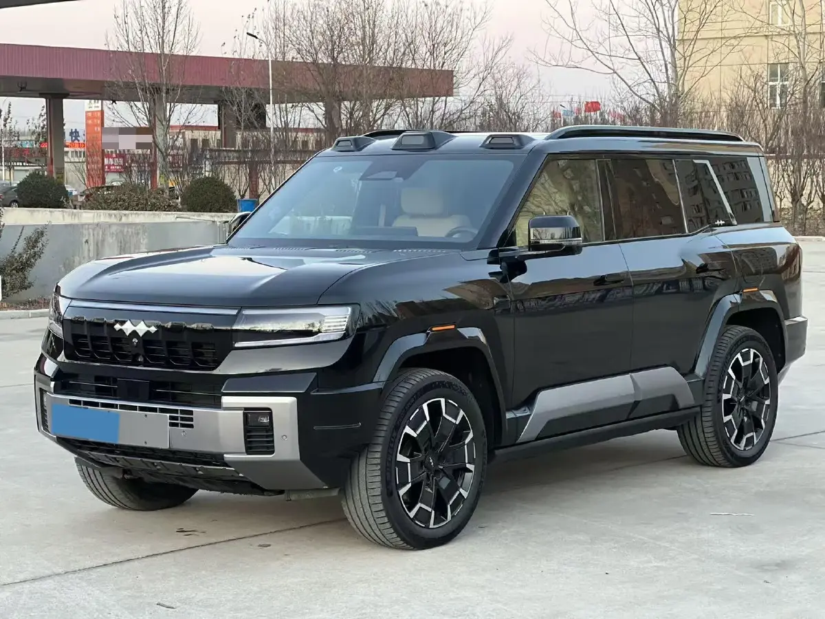 2025 FangChengBao Bao 8 2.0T 245HP L4 E-CVT PHEV 36.8KWH