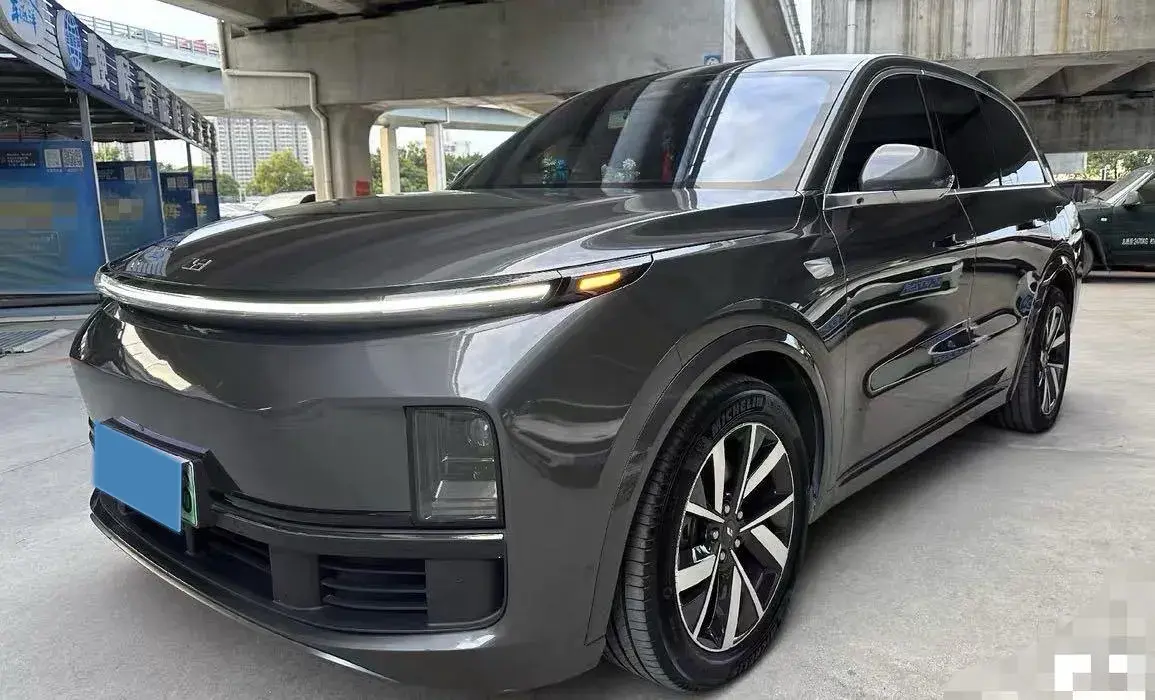 2023 Li L8 Range Extended 154HP REEV 40.9KWH