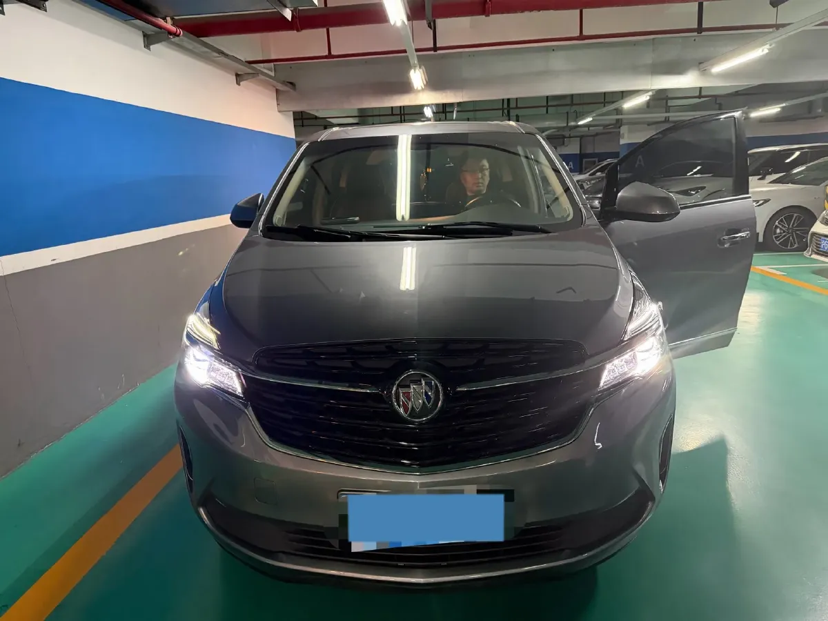 2021 Buick GL8 2.0T 237HP L4 9AT,autocango,china used car exporter,china ev exporter,chinese used car exporter,chinese used ev exporter