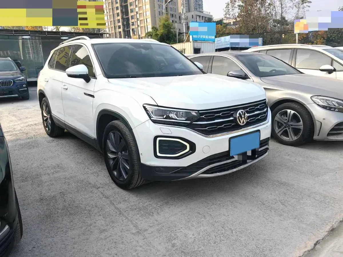 2019 Jeep Cherokee 2.0T 265HP L4 9AT,autocango,china used car exporter,china ev exporter,chinese used car exporter,chinese used ev exporter