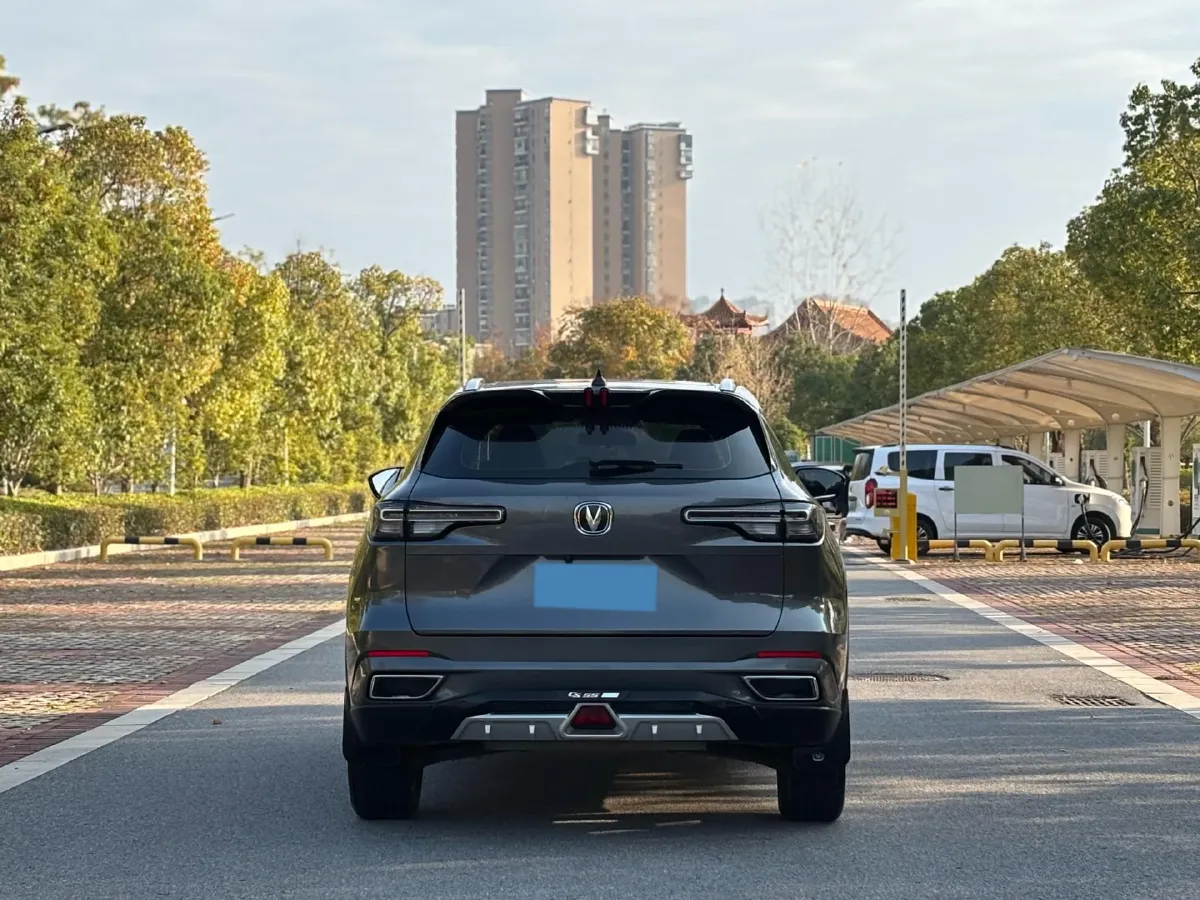 2022 ChangAn Oshan X7 Plus 1.5T 188HP L4 7DCT,autocango,china used car exporter,china ev exporter,chinese used car exporter,chinese used ev exporter