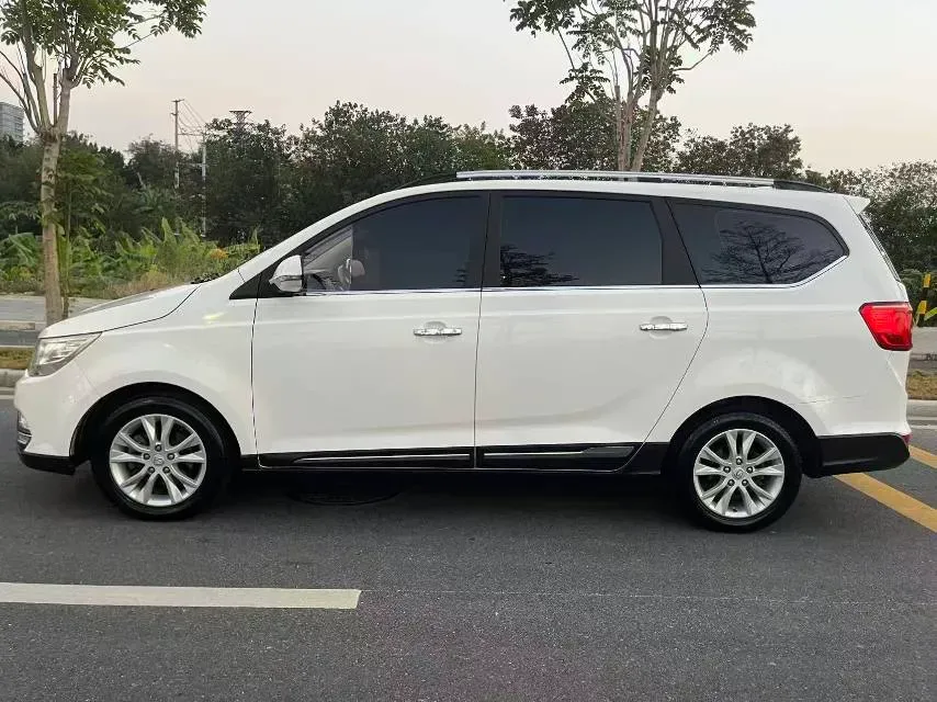 2016 Dongfeng ShuaiKe 1.6L 113HP L4 5MT,autocango,china used car exporter,china ev exporter,chinese used car exporter,chinese used ev exporter