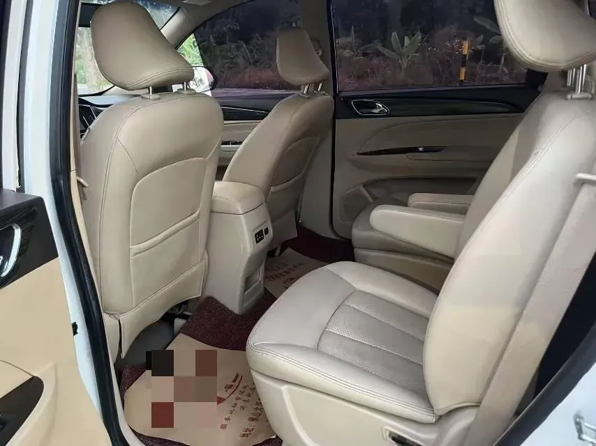 2016 Dongfeng ShuaiKe 1.6L 113HP L4 5MT,autocango,china used car exporter,china ev exporter,chinese used car exporter,chinese used ev exporter