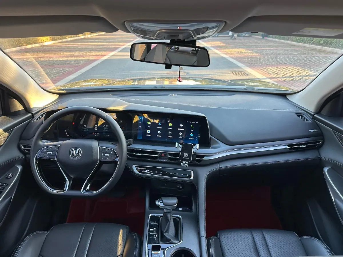 2021 ChangAn CS75 Plus 1.5T 178HP L4 6AT,autocango,china used car exporter,china ev exporter,chinese used car exporter,chinese used ev exporter