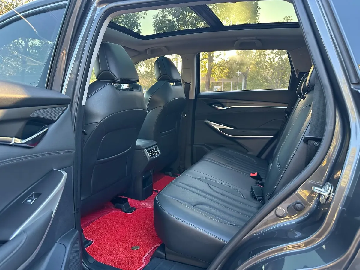 2021 ChangAn CS75 Plus 1.5T 178HP L4 6AT,autocango,china used car exporter,china ev exporter,chinese used car exporter,chinese used ev exporter