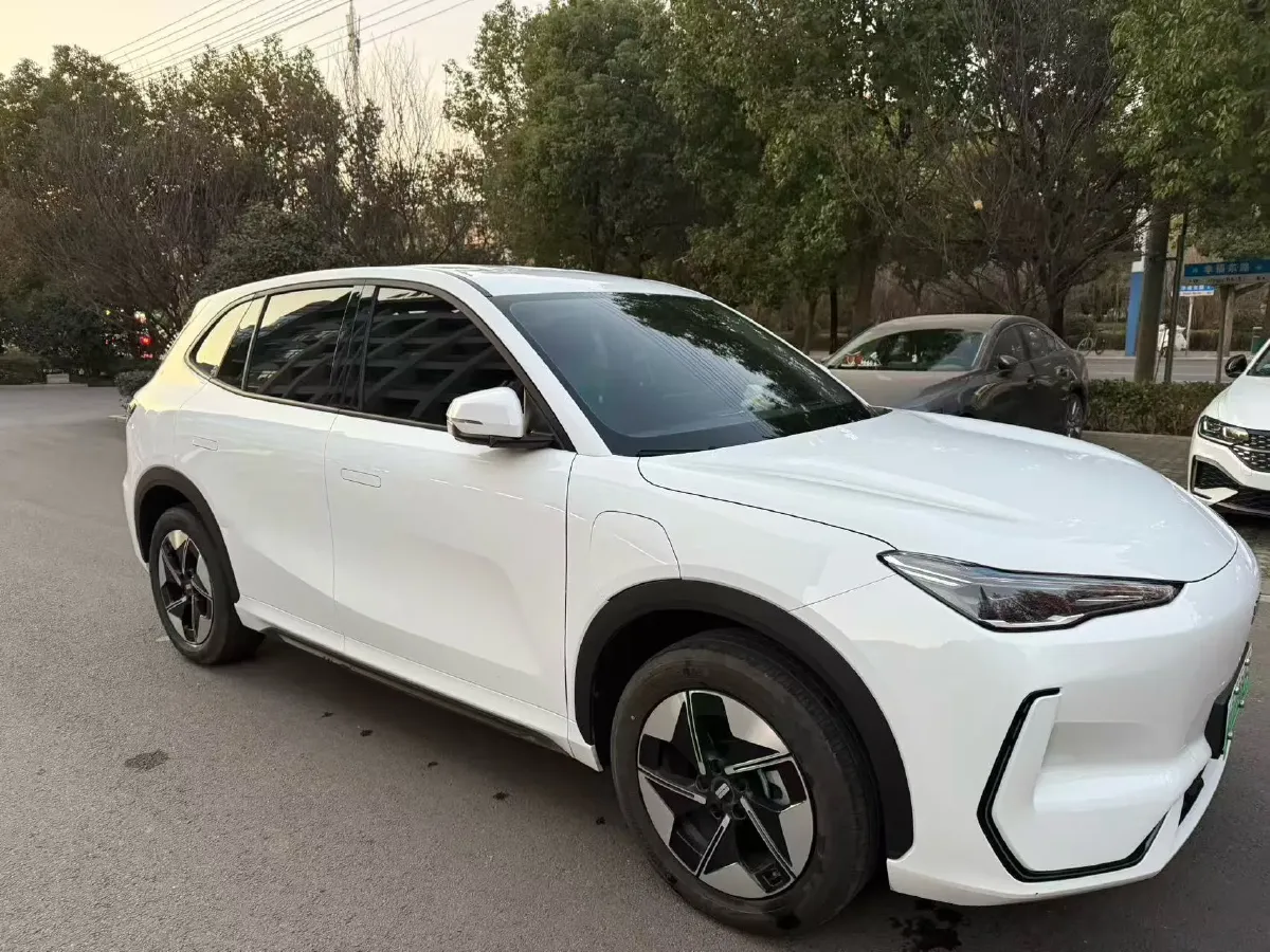 2024 LanDian E5 1.5L 110HP L4 E-CVT PHEV 17.52KWH,autocango,china used car exporter,china ev exporter,chinese used car exporter,chinese used ev exporter