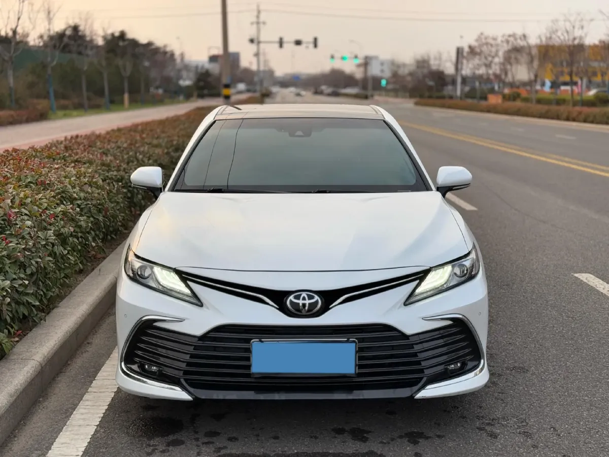 2021 Toyota Camry 2.5L 209HP L4 8AT,autocango,china used car exporter,china ev exporter,chinese used car exporter,chinese used ev exporter