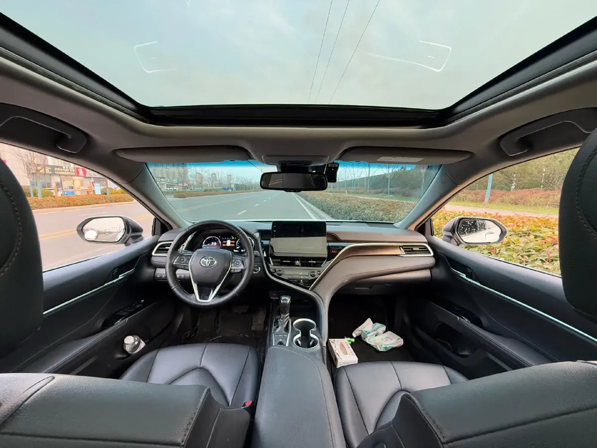 2021 Toyota Camry 2.5L 209HP L4 8AT,autocango,china used car exporter,china ev exporter,chinese used car exporter,chinese used ev exporter