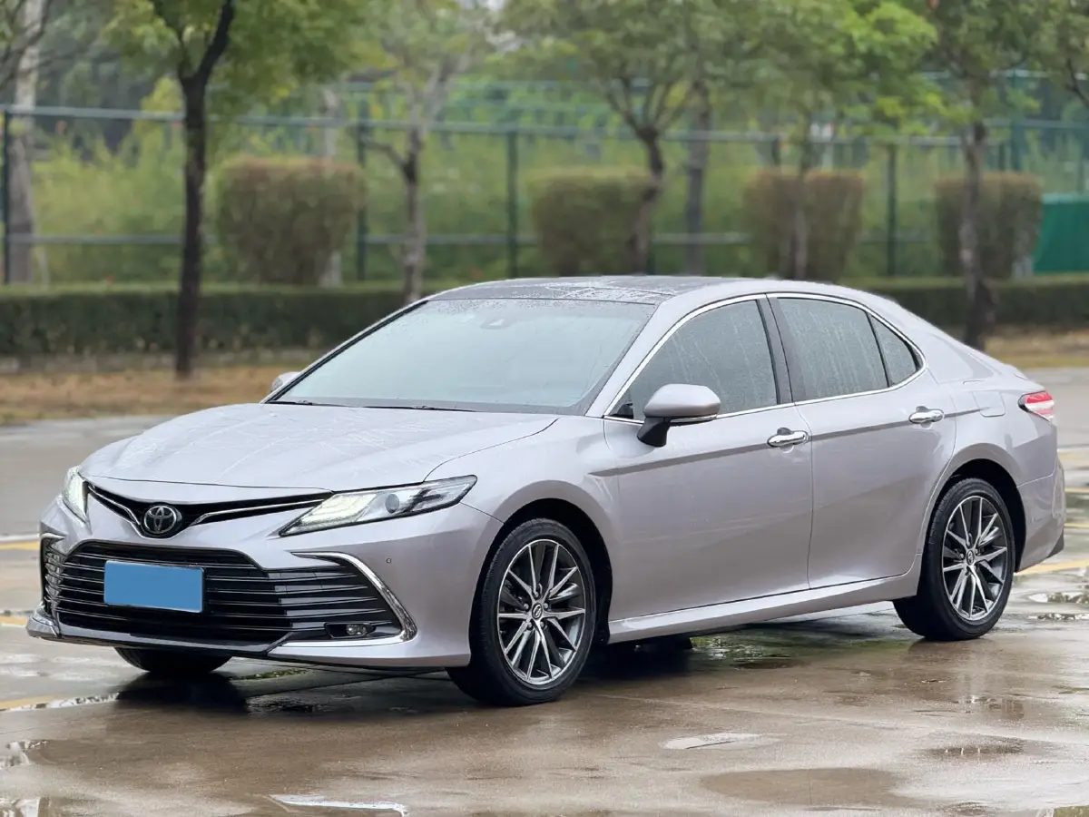2021 Toyota Camry 2.5L 209HP L4 8AT
