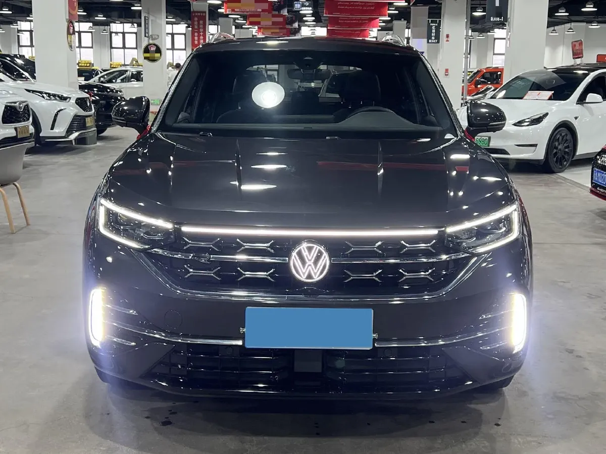 2024 Volkswagen Tayron 2.0T 220HP L4 7DCT,autocango,china used car exporter,china ev exporter,chinese used car exporter,chinese used ev exporter