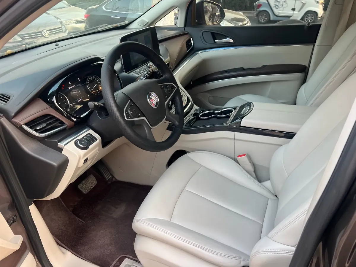 2021 Buick GL8 2.0T 237HP L4 9AT,autocango,china used car exporter,china ev exporter,chinese used car exporter,chinese used ev exporter