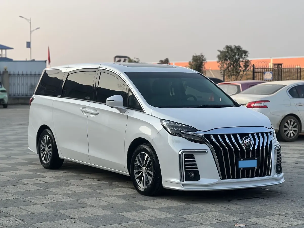 2022 Buick GL8 2.0T 237HP L4 9AT,autocango,china used car exporter,china ev exporter,chinese used car exporter,chinese used ev exporter