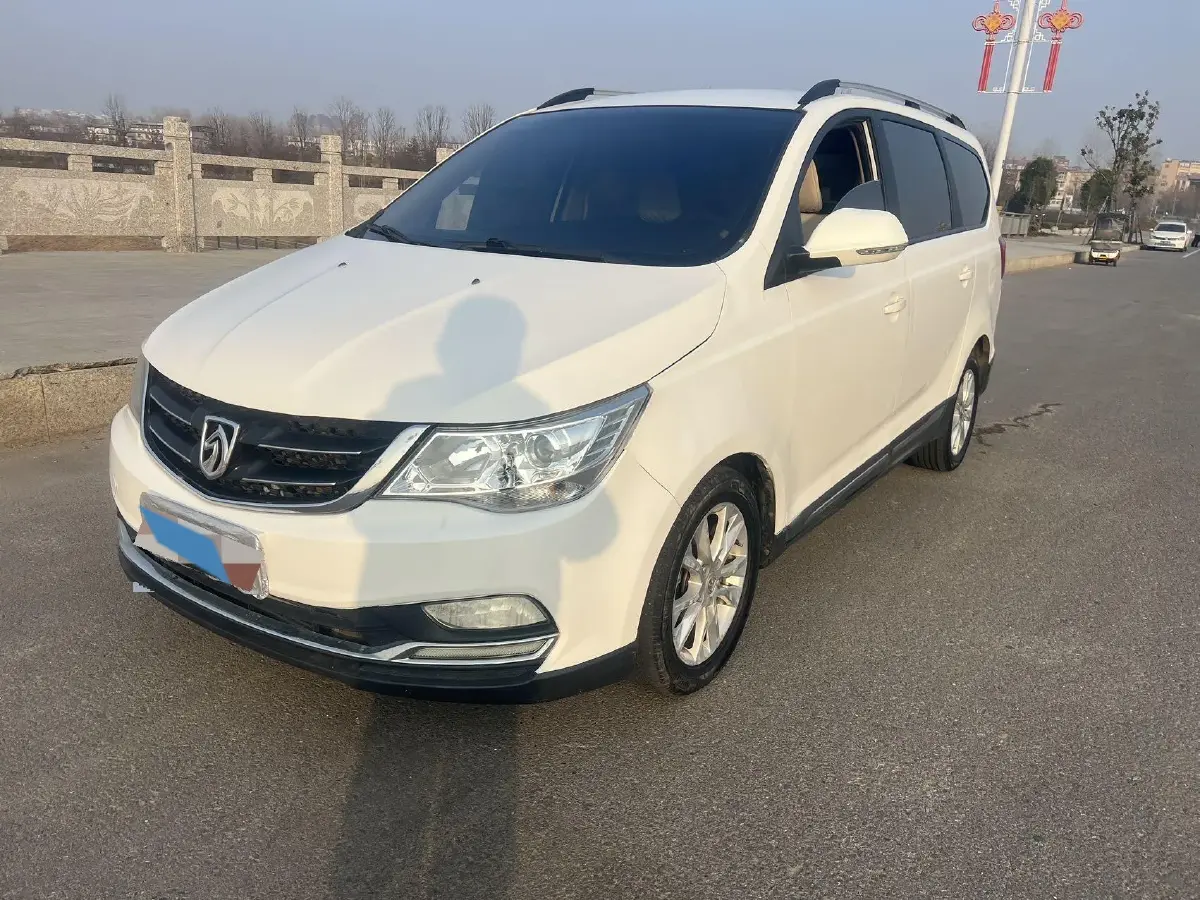 2016 BaoJun 730 1.5T 150HP L4 6MT