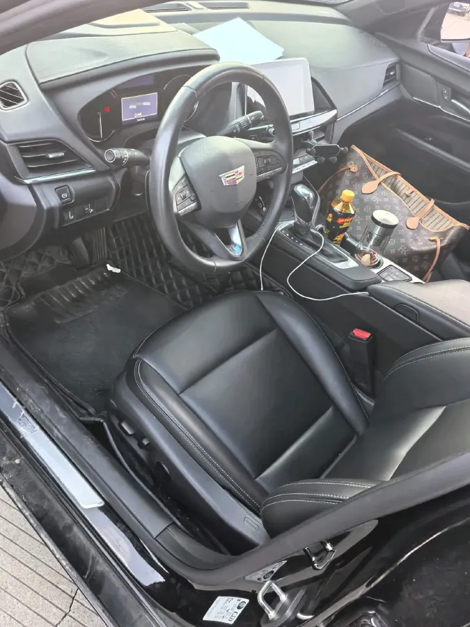 2023 Cadillac CT4 1.5T 211HP L4 8AT,autocango,china used car exporter,china ev exporter,chinese used car exporter,chinese used ev exporter