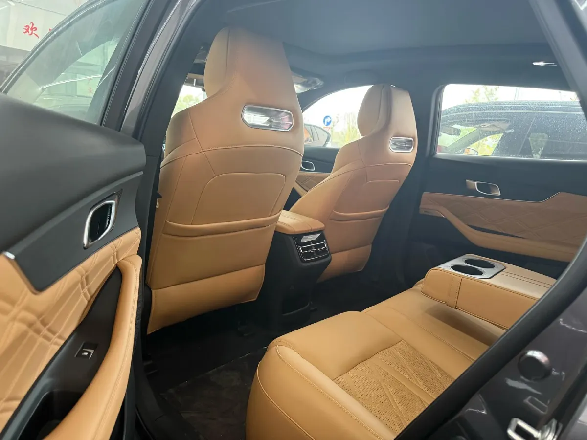 2024 ChangAn UNI-K 2.0T 233HP L4 8AT,autocango,china used car exporter,china ev exporter,chinese used car exporter,chinese used ev exporter