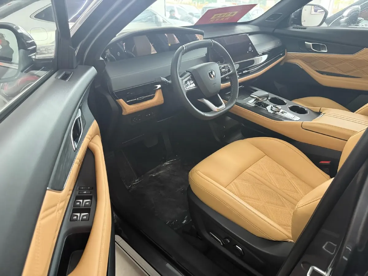 2024 ChangAn UNI-K 2.0T 233HP L4 8AT,autocango,china used car exporter,china ev exporter,chinese used car exporter,chinese used ev exporter