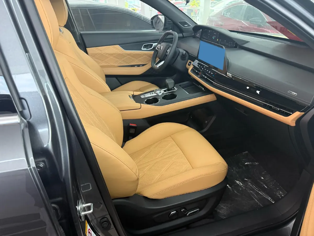 2024 ChangAn UNI-K 2.0T 233HP L4 8AT,autocango,china used car exporter,china ev exporter,chinese used car exporter,chinese used ev exporter