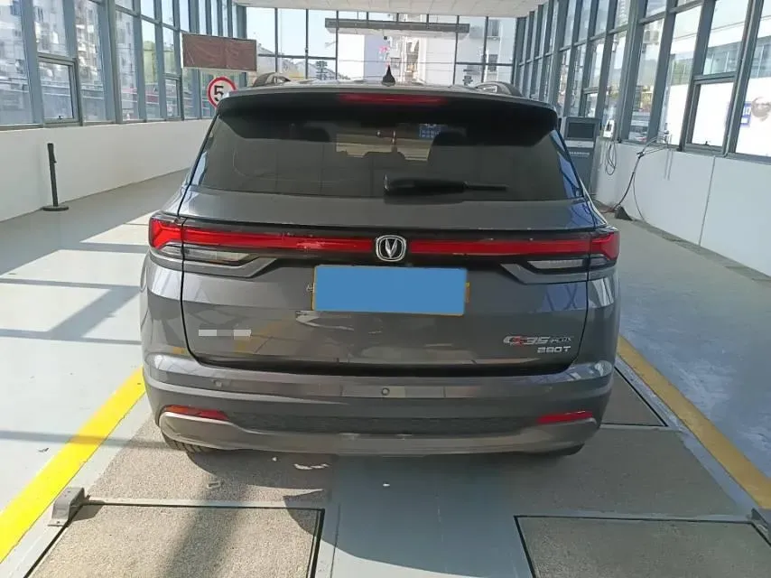 2023 ChangAn CS35 Plus 1.4T 160HP L4 7DCT,autocango,china used car exporter,china ev exporter,chinese used car exporter,chinese used ev exporter
