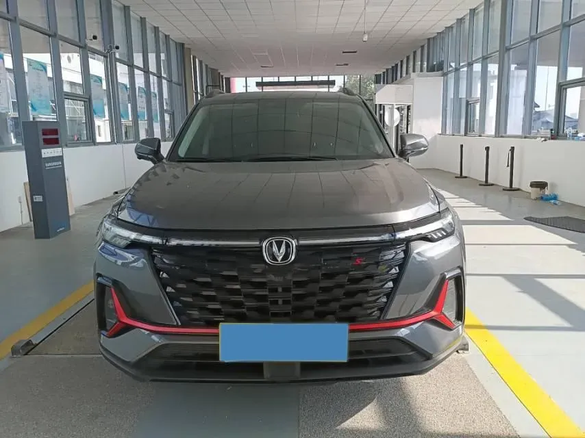 2023 ChangAn CS35 Plus 1.4T 160HP L4 7DCT,autocango,china used car exporter,china ev exporter,chinese used car exporter,chinese used ev exporter