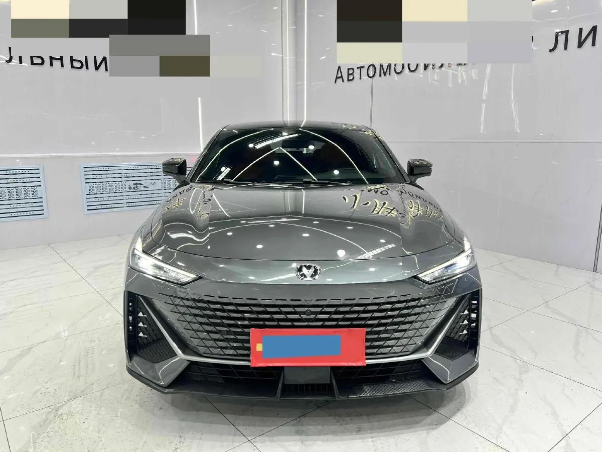 2022 ChangAn UNI-V 1.5T 188HP L4 7DCT,autocango,china used car exporter,china ev exporter,chinese used car exporter,chinese used ev exporter