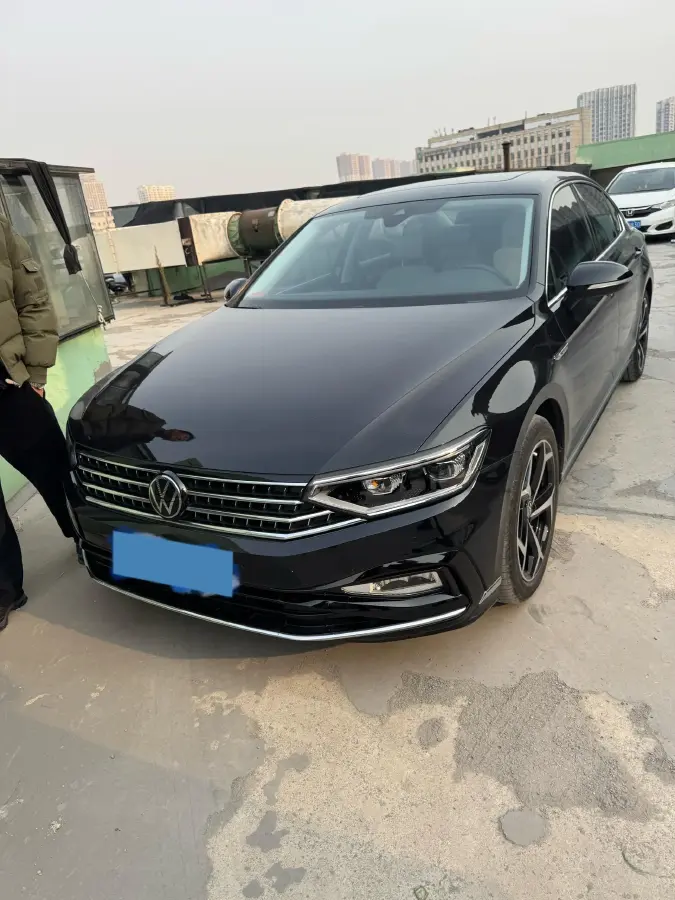 2023 Volkswagen Magotan 2.0T 186HP L4 7DCT