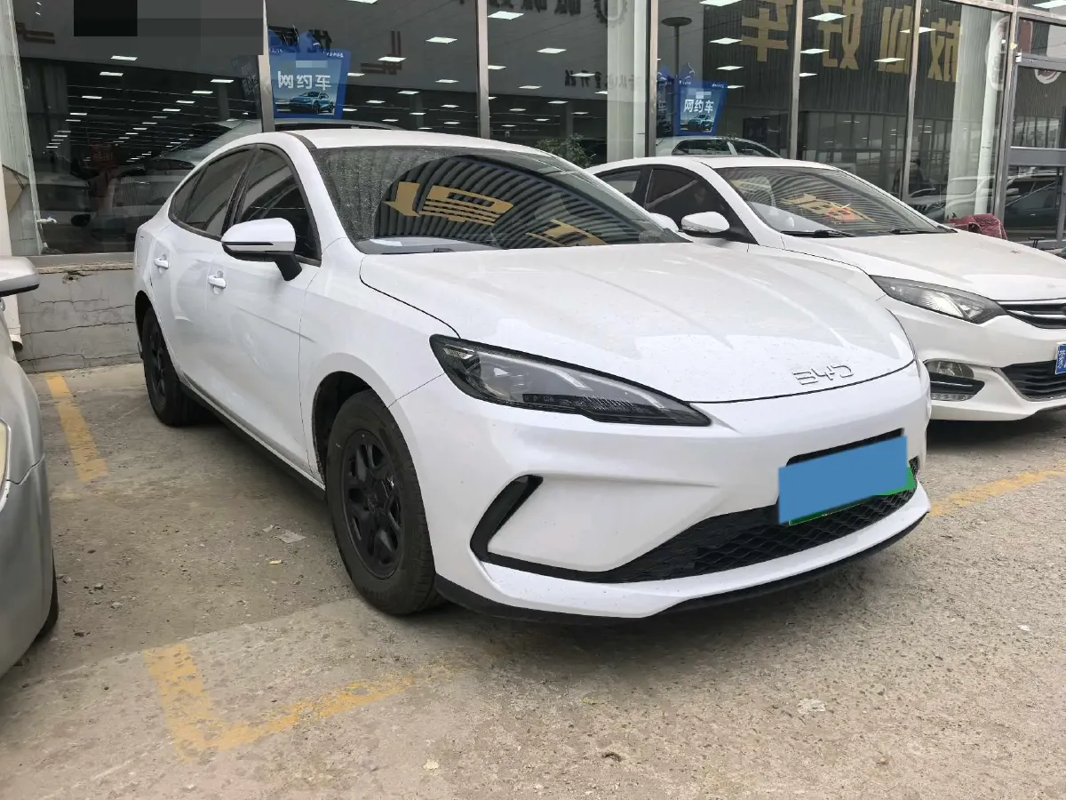 2025 BYD Seal05 DM-i 1.5L 101HP L4 E-CVT PHEV 7.68KWH,autocango,china used car exporter,china ev exporter,chinese used car exporter,chinese used ev exporter