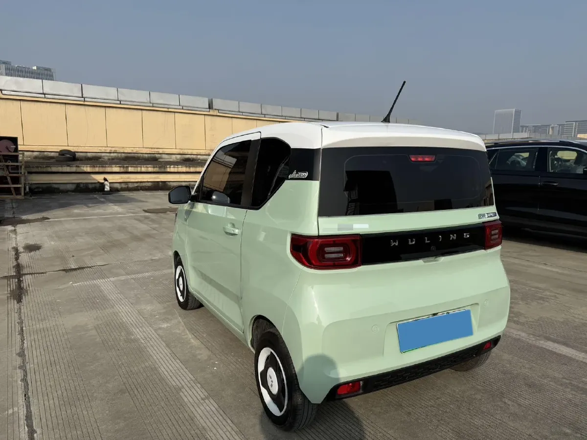 2021 WuLing HongGuang MINI EV BEV 13.9KWH,autocango,china used car exporter,china ev exporter,chinese used car exporter,chinese used ev exporter