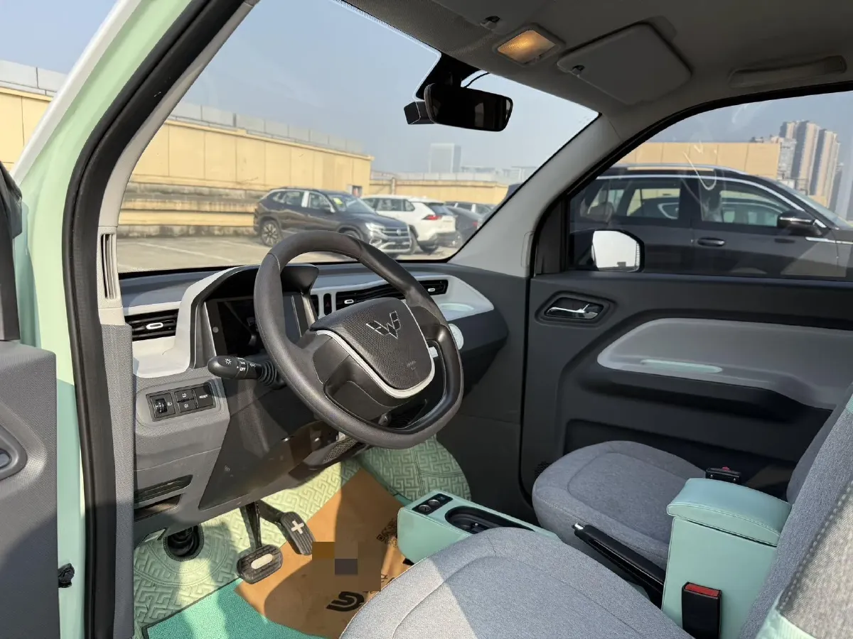 2021 WuLing HongGuang MINI EV BEV 13.9KWH,autocango,china used car exporter,china ev exporter,chinese used car exporter,chinese used ev exporter