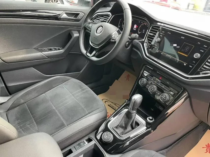 2018 Ford Kuga 1.5T 181HP L4 6AT,autocango,china used car exporter,china ev exporter,chinese used car exporter,chinese used ev exporter