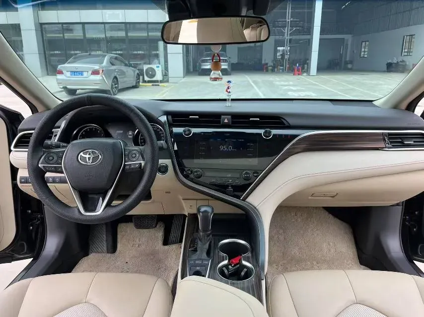 2019 Toyota Camry 2.5L 209HP L4 8AT,autocango,china used car exporter,china ev exporter,chinese used car exporter,chinese used ev exporter