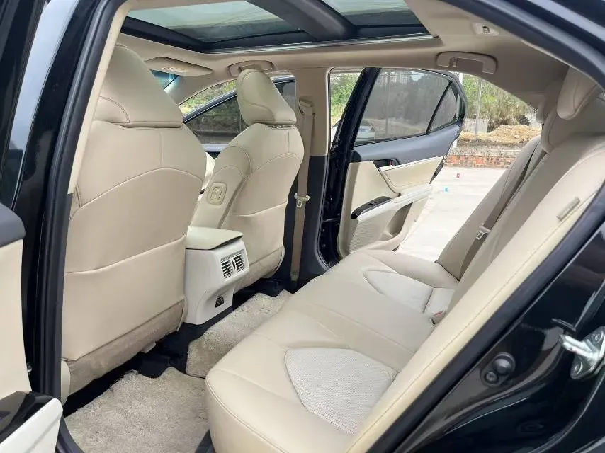 2019 Toyota Camry 2.5L 209HP L4 8AT,autocango,china used car exporter,china ev exporter,chinese used car exporter,chinese used ev exporter