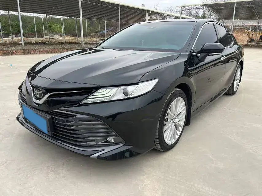 2019 Toyota Camry 2.5L 209HP L4 8AT