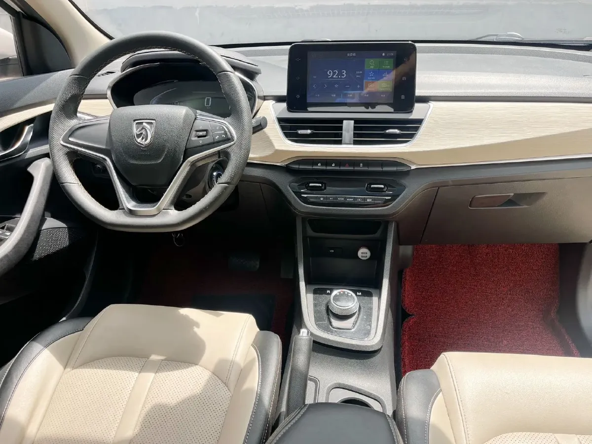 2018 BaoJun 360 1.5L 112HP L4 5AMT,autocango,china used car exporter,china ev exporter,chinese used car exporter,chinese used ev exporter