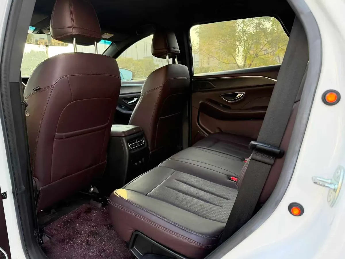 2022 Jetour X90 2.0T 254HP L4 7DCT,autocango,china used car exporter,china ev exporter,chinese used car exporter,chinese used ev exporter