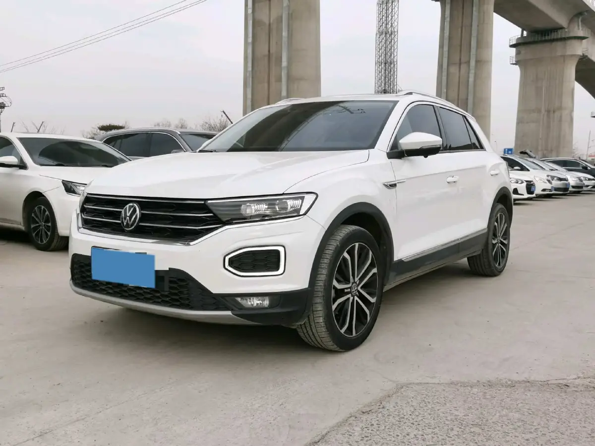 2021 Volkswagen T-Roc 1.4T 150HP L4 7DCT 2021 Volkswagen T-Roc 1.4T 150HP L4 7DCT