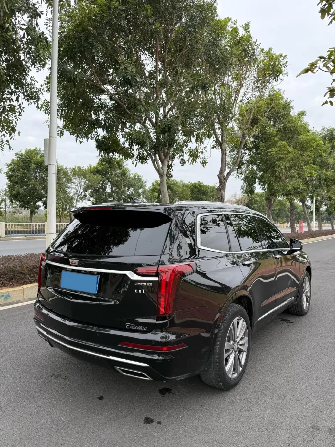 2021 Cadillac XT6 2.0T 237HP L4 9AT,autocango,china used car exporter,china ev exporter,chinese used car exporter,chinese used ev exporter