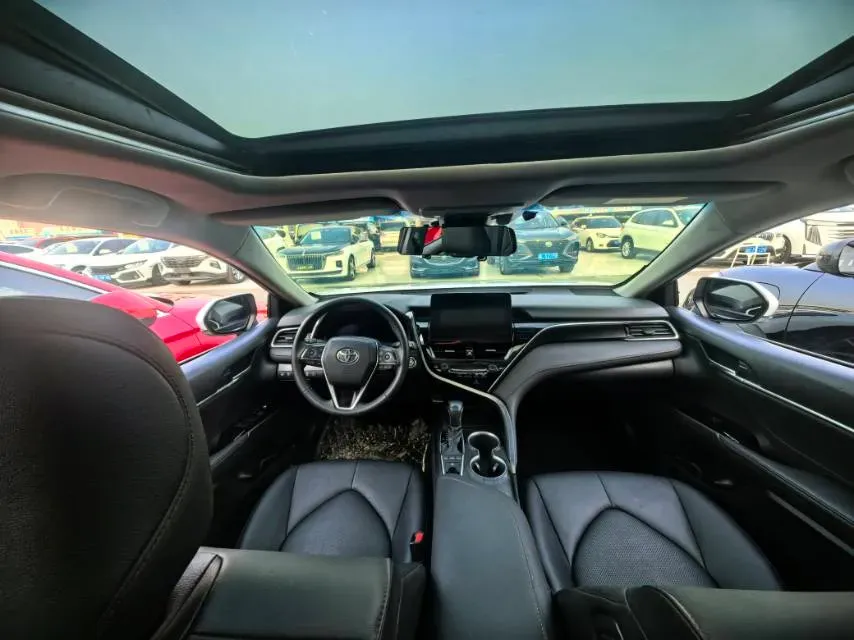 2021 Toyota Camry 2.5L 209HP L4 8AT,autocango,china used car exporter,china ev exporter,chinese used car exporter,chinese used ev exporter