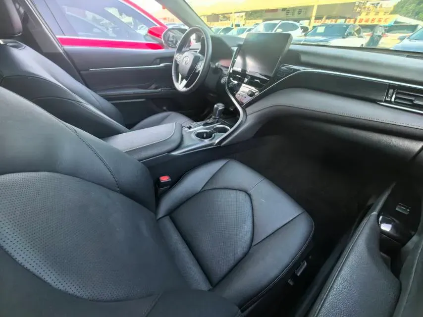 2021 Toyota Camry 2.5L 209HP L4 8AT,autocango,china used car exporter,china ev exporter,chinese used car exporter,chinese used ev exporter