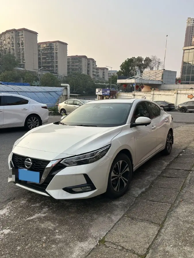 2022 Nissan Sylphy 1.6L 135HP L4 CVT