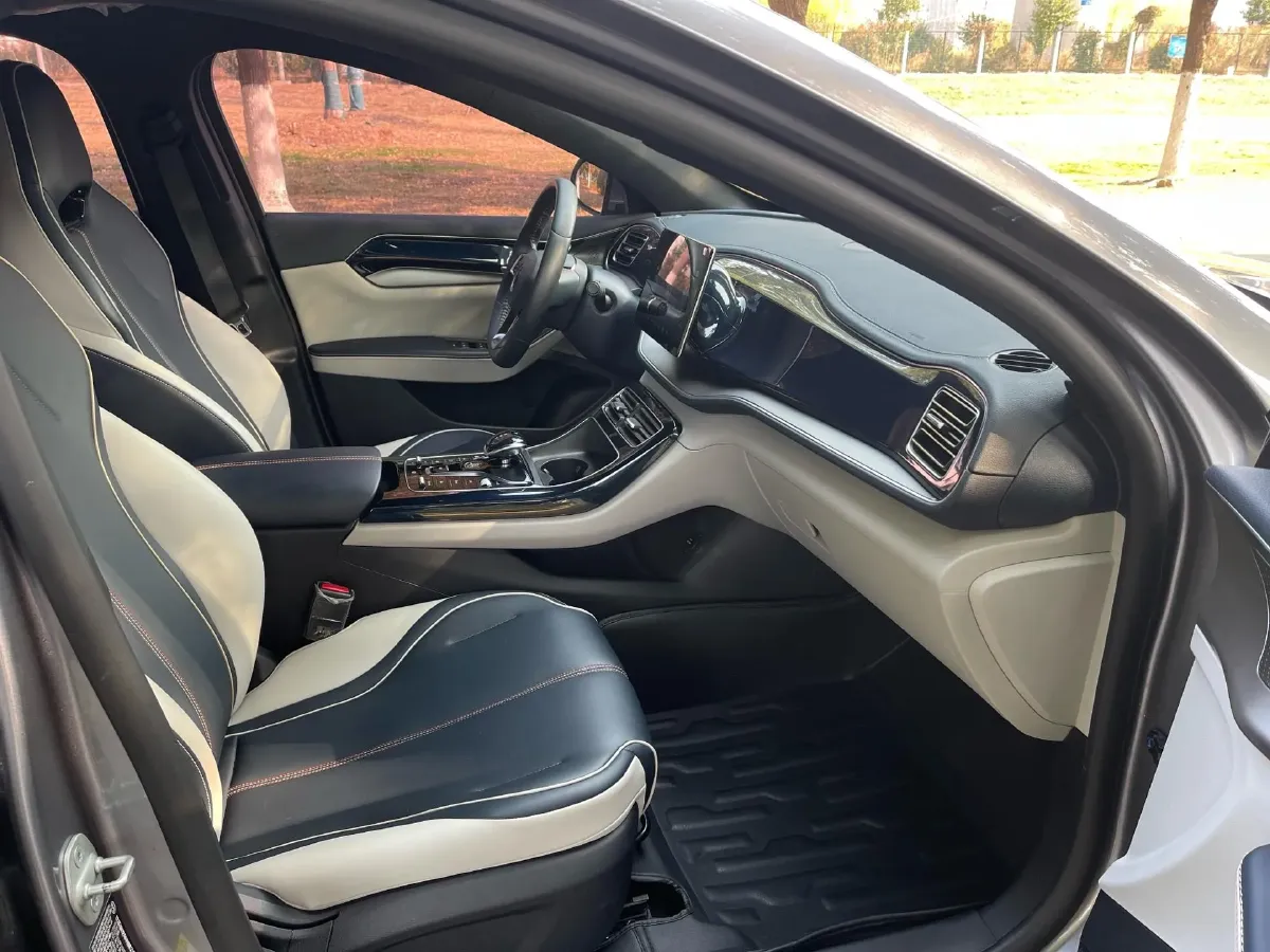 2021 Haval F7 1.5T 169HP L4 7DCT,autocango,china used car exporter,china ev exporter,chinese used car exporter,chinese used ev exporter