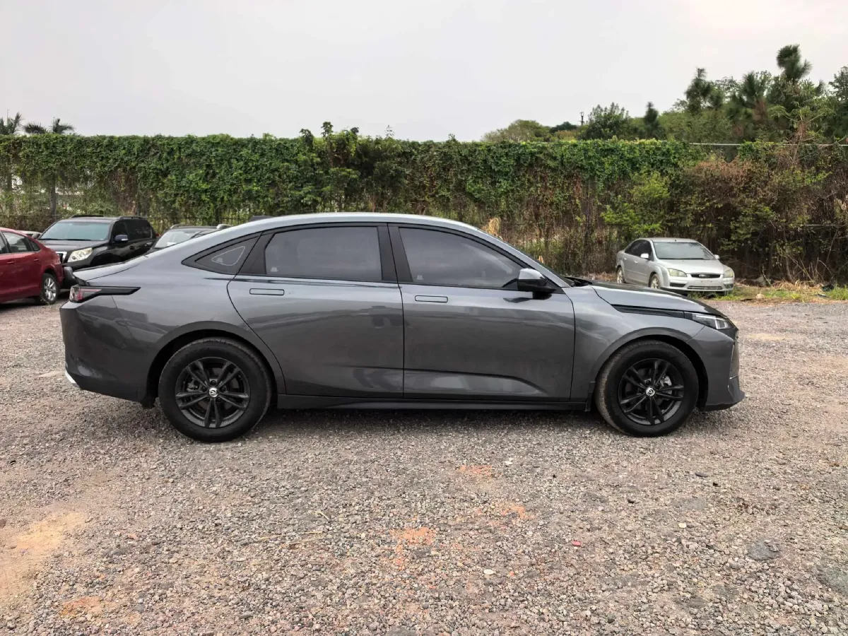 2023 ChangAn Lamore 1.5T 170HP L4 7DCT,autocango,china used car exporter,china ev exporter,chinese used car exporter,chinese used ev exporter